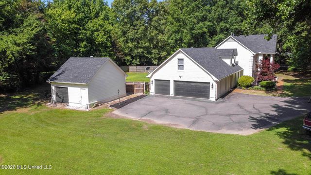5805 S Manor Cove, Olive Branch, MS 38654