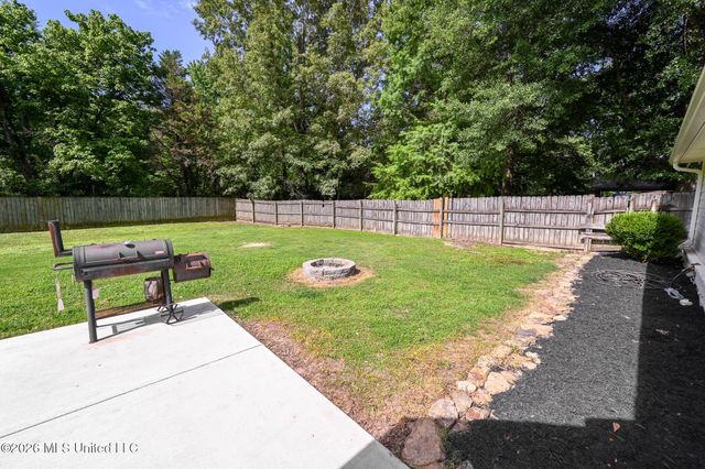 5805 S Manor Cove, Olive Branch, MS 38654