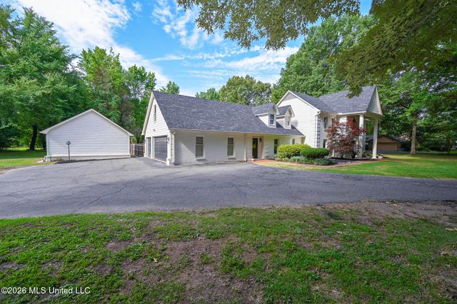 5805 S Manor Cove, Olive Branch, MS 38654