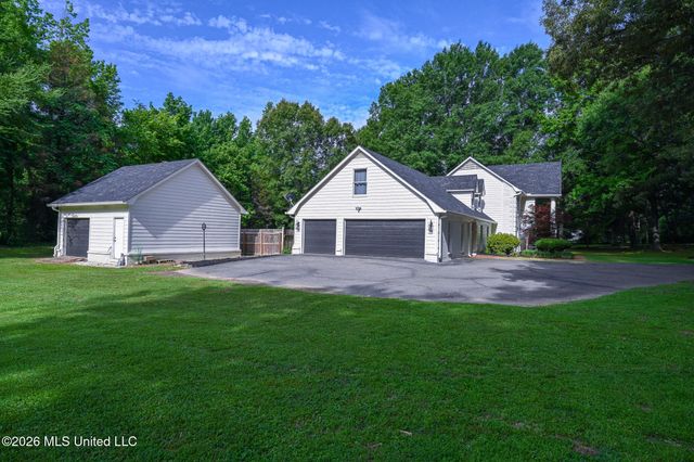 5805 S Manor Cove, Olive Branch, MS 38654