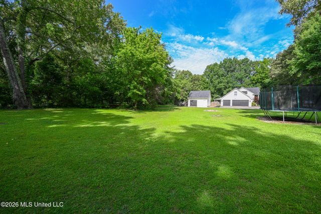 5805 S Manor Cove, Olive Branch, MS 38654