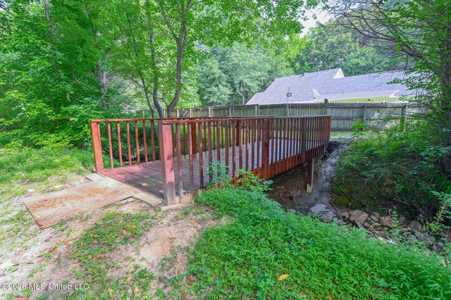 5805 S Manor Cove, Olive Branch, MS 38654