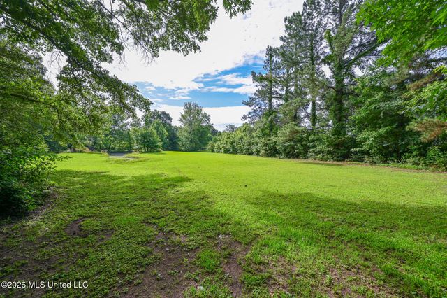 5805 S Manor Cove, Olive Branch, MS 38654