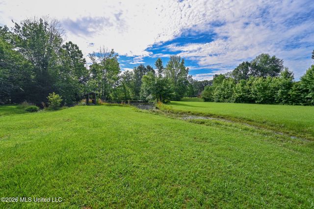 5805 S Manor Cove, Olive Branch, MS 38654