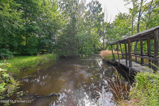 5805 S Manor Cove, Olive Branch, MS 38654