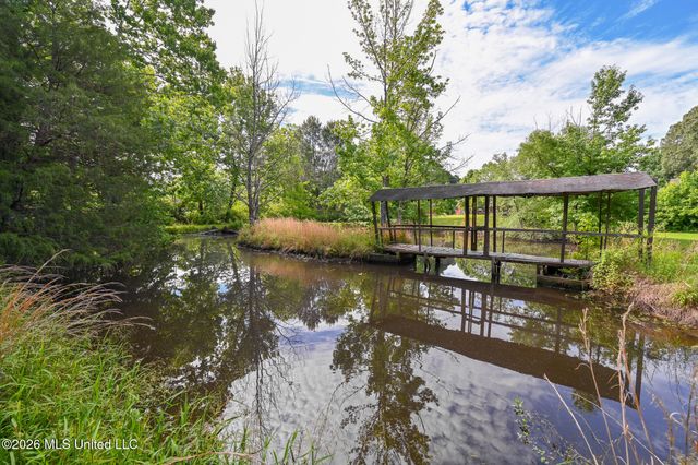 5805 S Manor Cove, Olive Branch, MS 38654