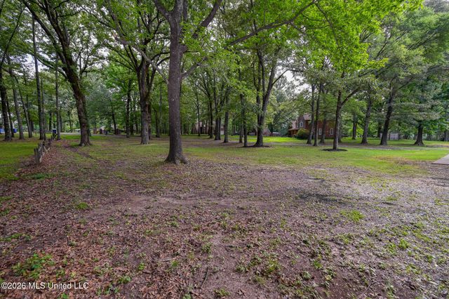 5805 S Manor Cove, Olive Branch, MS 38654