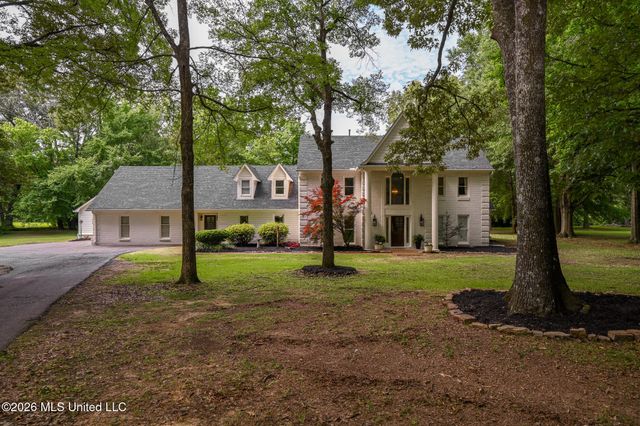 5805 S Manor Cove, Olive Branch, MS 38654