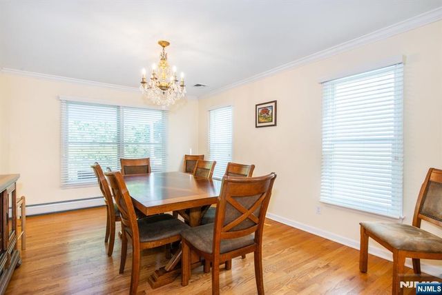 7 Wayne Court, Waldwick, NJ 07463