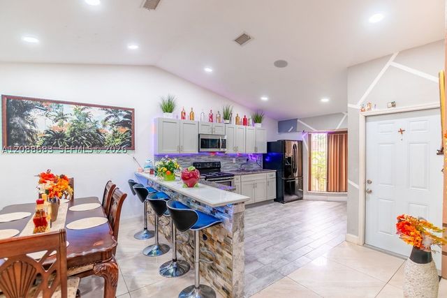 1111 San Remo Cir, Homestead, FL 33035