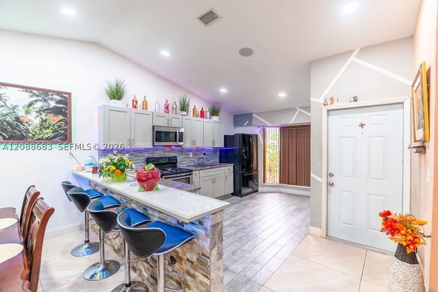 1111 San Remo Cir, Homestead, FL 33035