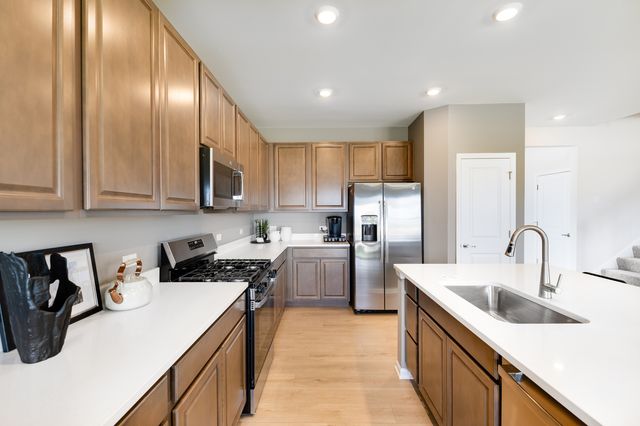 504 Fridley Avenue, Oswego, IL 60543
