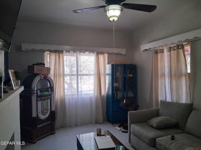 615, 617 S VIRGINIA Street, El Paso, TX 79901