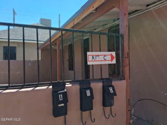 615, 617 S VIRGINIA Street, El Paso, TX 79901