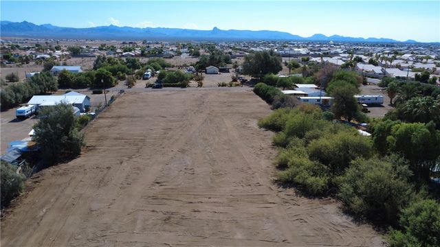 5471 S Jack Rabbit Drive, Fort Mohave, AZ 86426