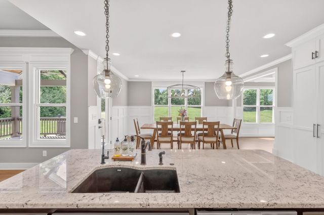 1176 Iron Bridge Rd, Columbia, TN 38401