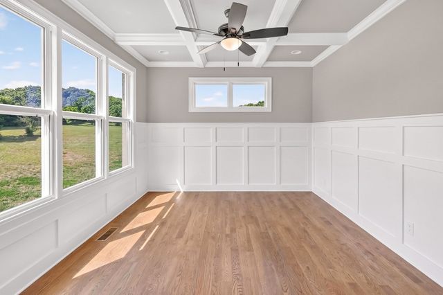1176 Iron Bridge Rd, Columbia, TN 38401
