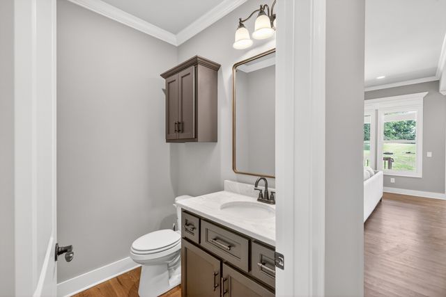 1176 Iron Bridge Rd, Columbia, TN 38401