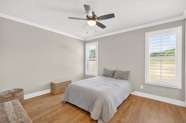 1176 Iron Bridge Rd, Columbia, TN 38401