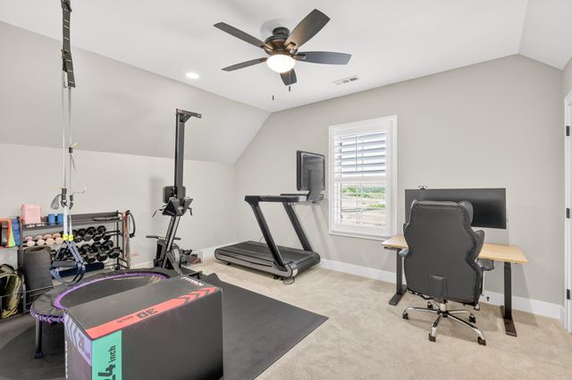 1176 Iron Bridge Rd, Columbia, TN 38401