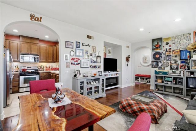 4300 Owens Street 103, Corona, CA 92883