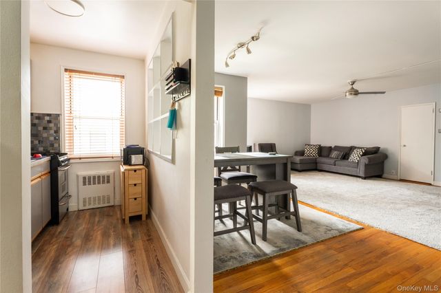 611 PALMER RD 5T, Yonkers, NY 10701