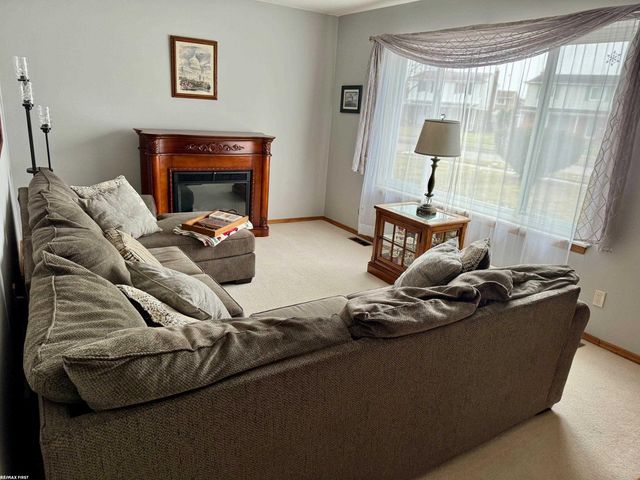 13201 Cloverlawn Drive, Sterling Heights, MI 48312