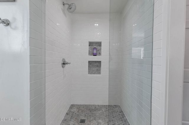 30473 Mulholland Highway 101, Agoura Hills, CA 91301