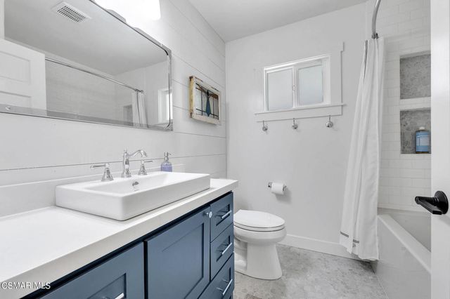 30473 Mulholland Highway 101, Agoura Hills, CA 91301