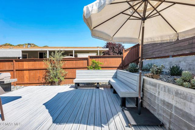 30473 Mulholland Highway 101, Agoura Hills, CA 91301