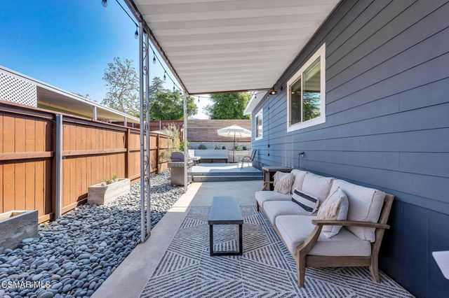 30473 Mulholland Highway 101, Agoura Hills, CA 91301