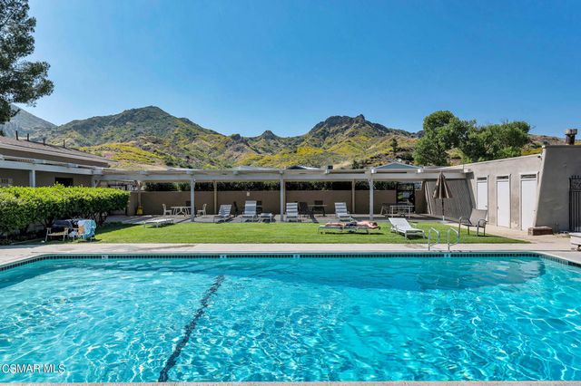 30473 Mulholland Highway 101, Agoura Hills, CA 91301