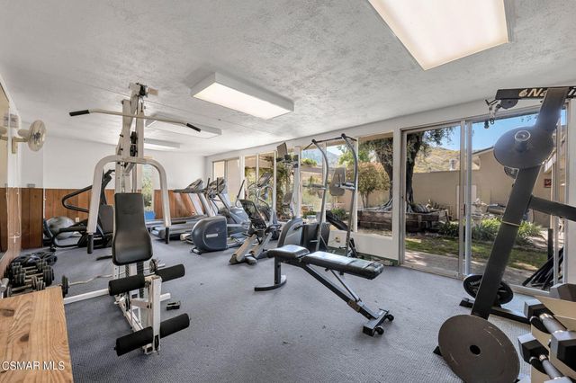 30473 Mulholland Highway 101, Agoura Hills, CA 91301