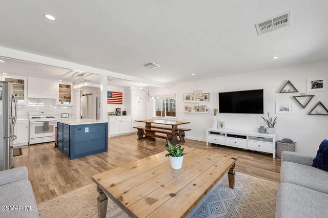 30473 Mulholland Highway 101, Agoura Hills, CA 91301