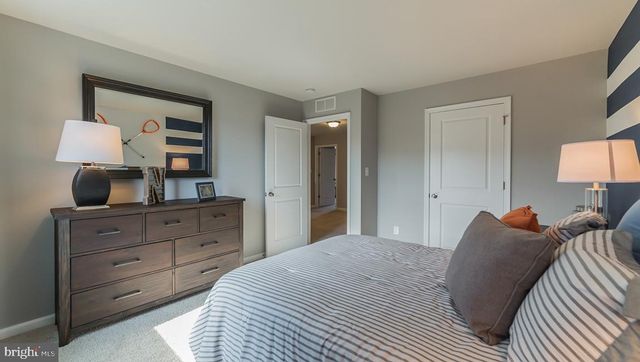 223 DAYTONA RD, Egg Harbor Township, NJ 08234