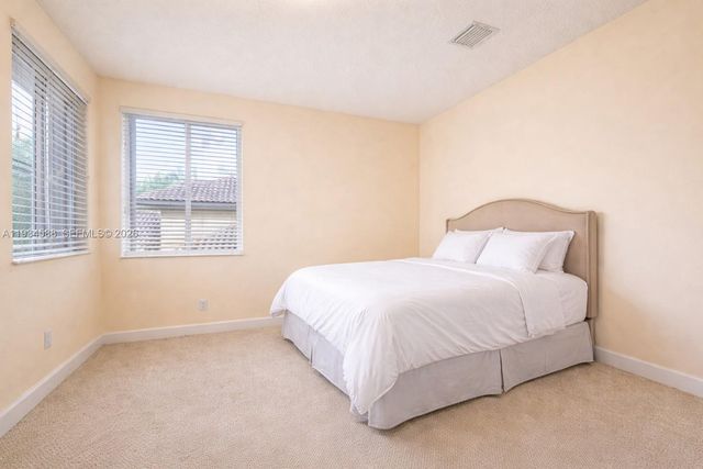 5724 Oakmont Ave, Hollywood, FL 33312