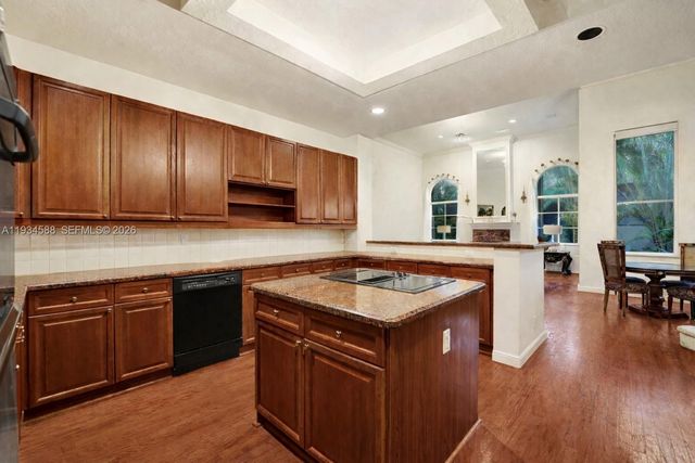 5724 Oakmont Ave, Hollywood, FL 33312