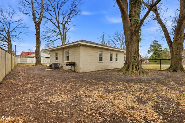 202 E North Street, Fremont, NC 27830