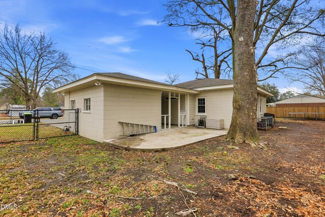 202 E North Street, Fremont, NC 27830