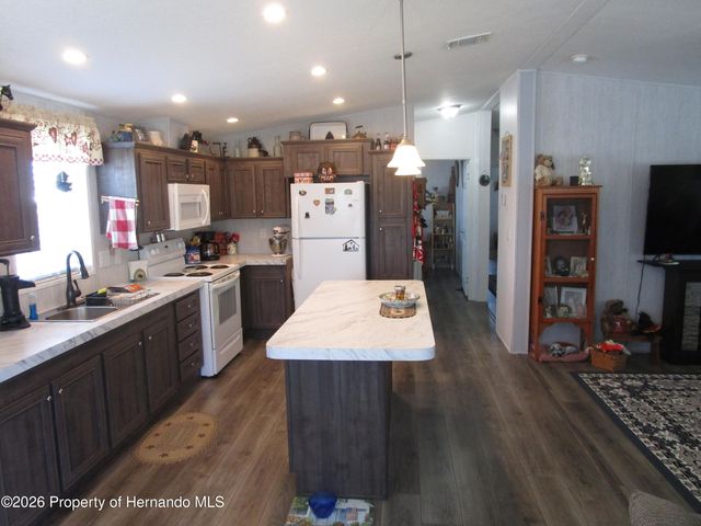 8447 Moonlight Avenue 3, Brooksville, FL 34613