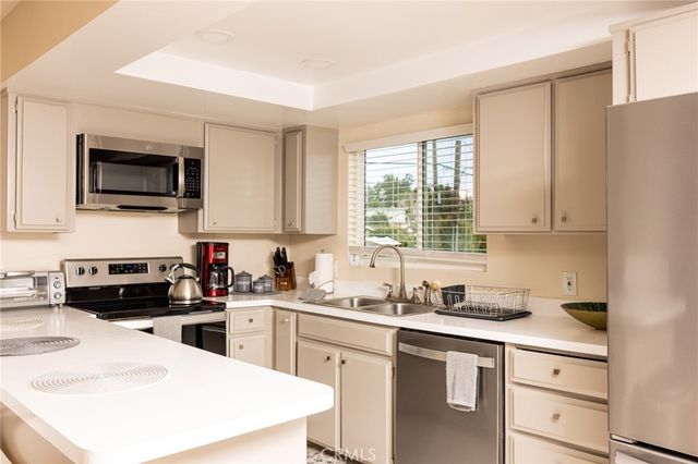 6238 University, San Diego, CA 92115