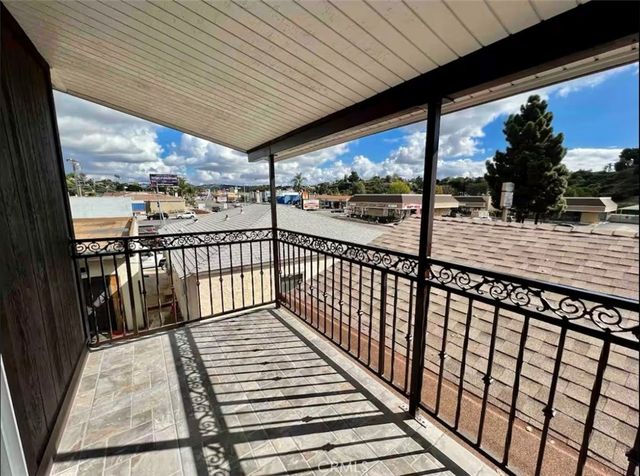 6238 University, San Diego, CA 92115