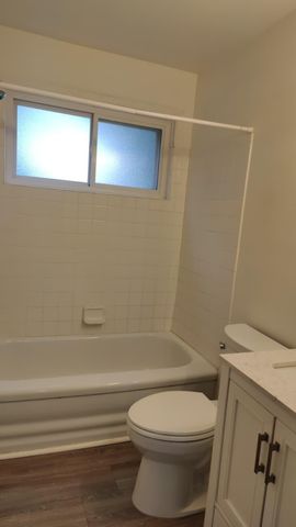 1131 Rambling Road, Ypsilanti, MI 48198