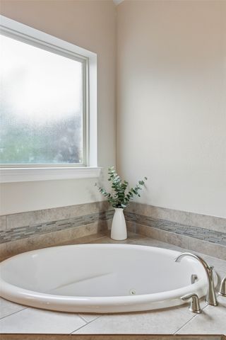 6611 Compton Court, Frisco, TX 75034
