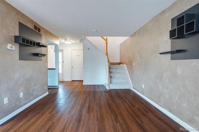 4753 Grove Court, Canton Charter Township, MI 48188