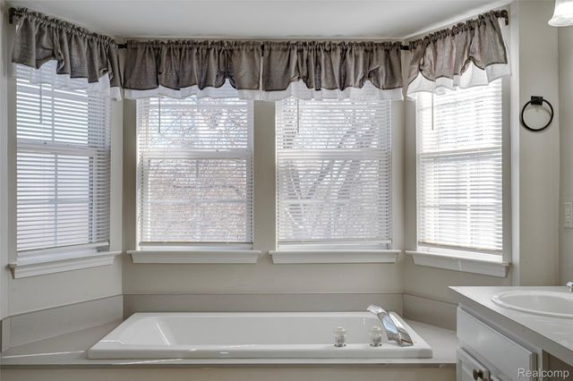 4753 Grove Court, Canton Charter Township, MI 48188