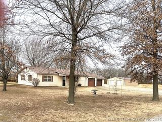 1564 W 110th Street North, Wagoner, OK 74467