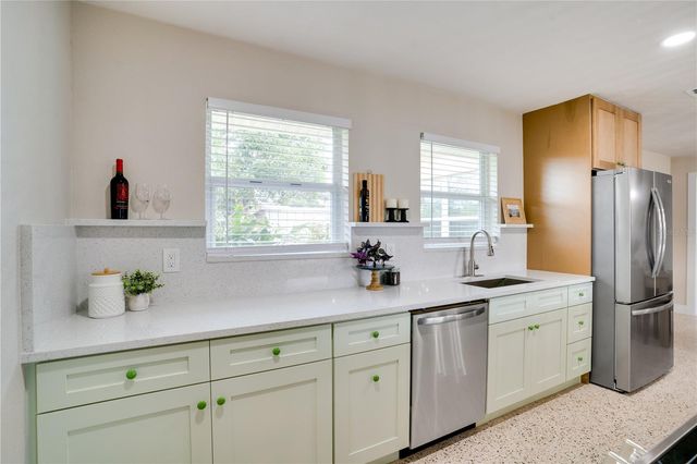 8369 120TH STREET, Seminole, FL 33772