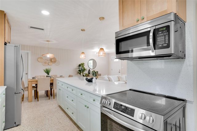 8369 120TH STREET, Seminole, FL 33772