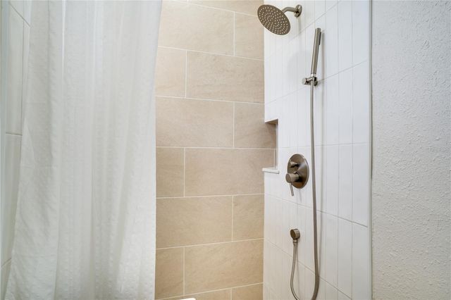 8369 120TH STREET, Seminole, FL 33772